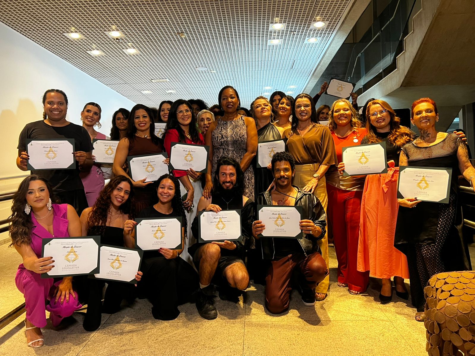 Desfile Tecidas de Histórias dá visibilidade a mulheres que reconstruíram suas trajetórias