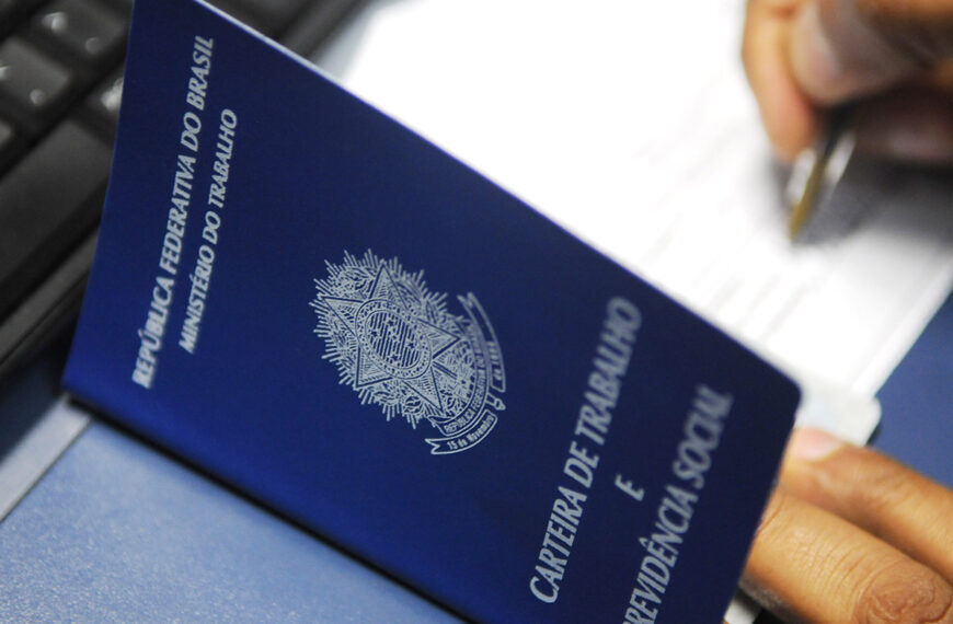 Agências do trabalhador fecham a semana com 875 vagas de emprego nesta sexta-feira (13)