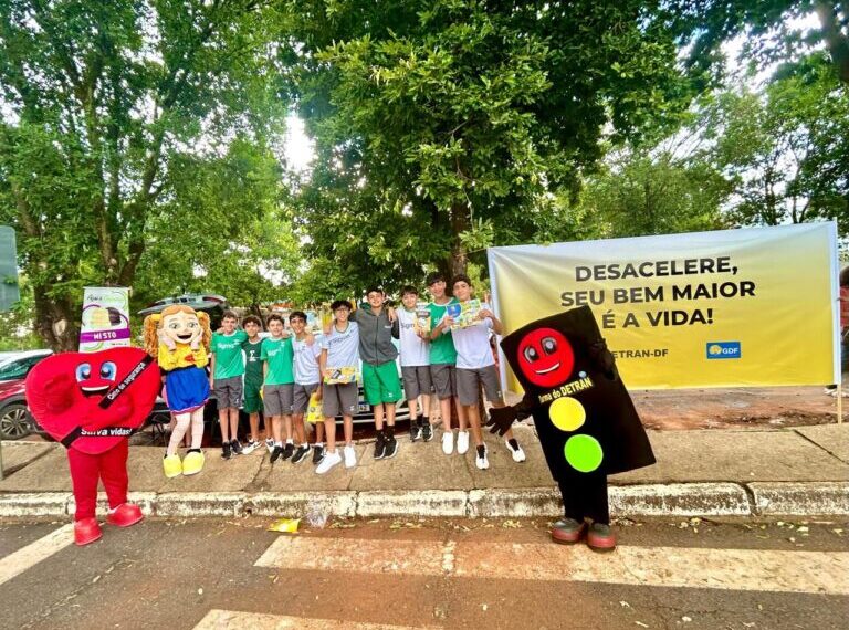 Campanha de trânsito Volta às Aulas conscientiza 6 mil pessoas em uma semana
