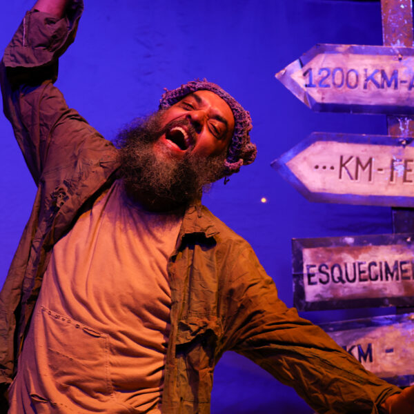 CED 06 de Ceilândia celebra conquistas educacionais e climatiza Teatro de Bolso