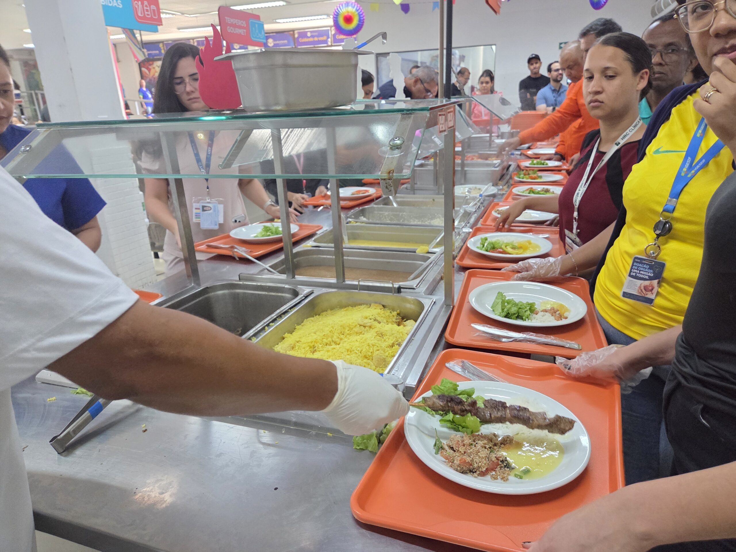Cardápio de festa junina leva aconchego a pacientes do Hospital de Base