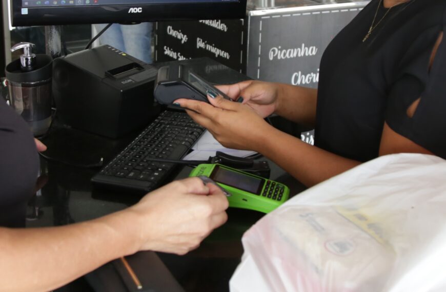 Semana começa com mais de mil vagas de emprego nas agências do trabalhador