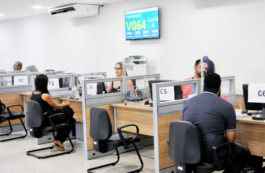 Agências do trabalhador iniciam a semana com 933 vagas de emprego