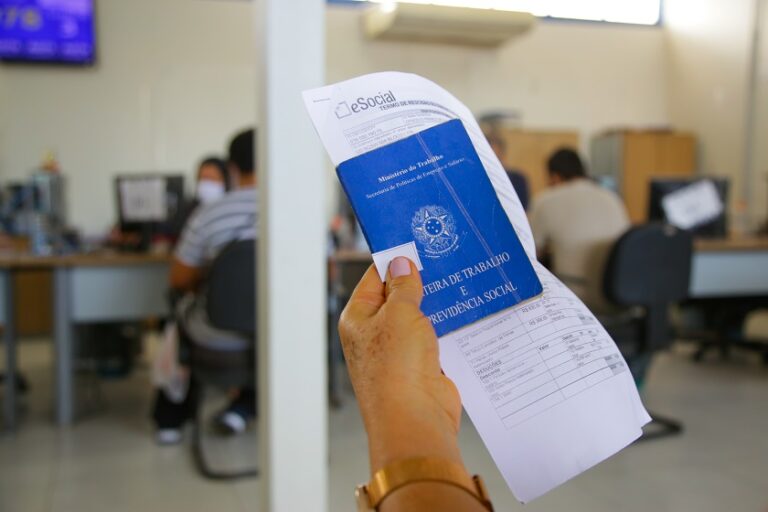 Semana começa com 1,3 mil vagas nas agências do trabalhador
